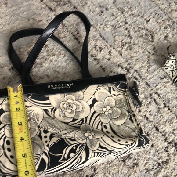 REACTION KENNETH COLE 5 PCS COSMETIC AND JEWELRY BAGS - Picture 5 of 15